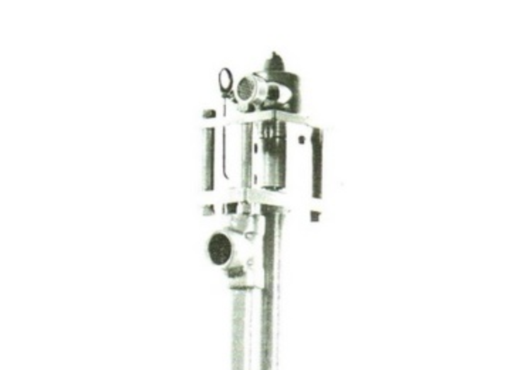 A monochromatic image of 1 HP Transfer Pump for Molten Salt.